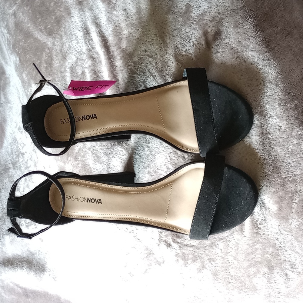 Fashion Nova platform heels